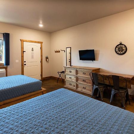 The Woods Lodging Kingston Εξωτερικό φωτογραφία