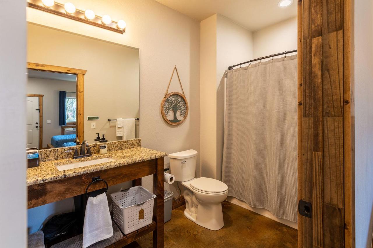 The Woods Lodging Kingston Εξωτερικό φωτογραφία
